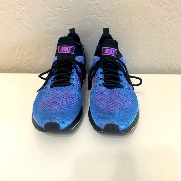 Nike Air sneakers - Picture 1 of 3